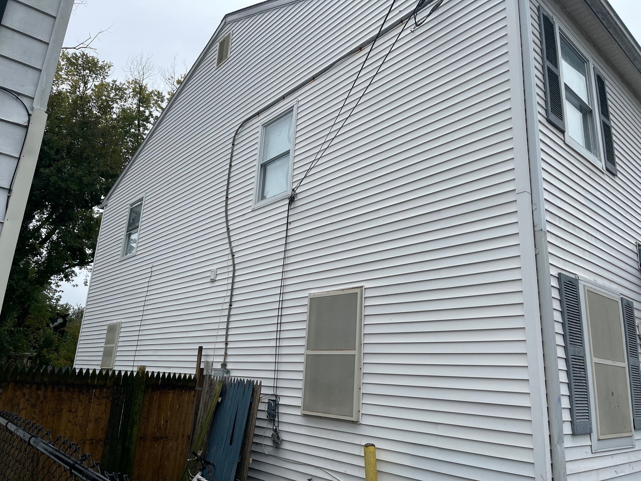 Building Photo - 59 Middle Rose St