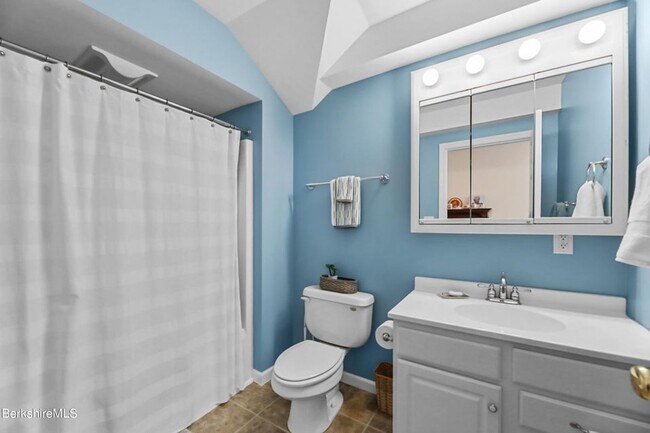 Building Photo - 4 Edmunds St