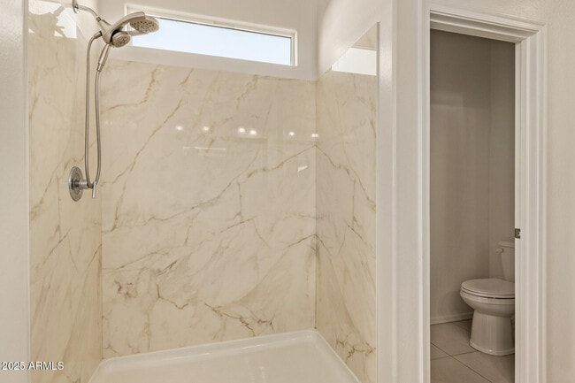 Building Photo - 15612 W Smoketree Dr