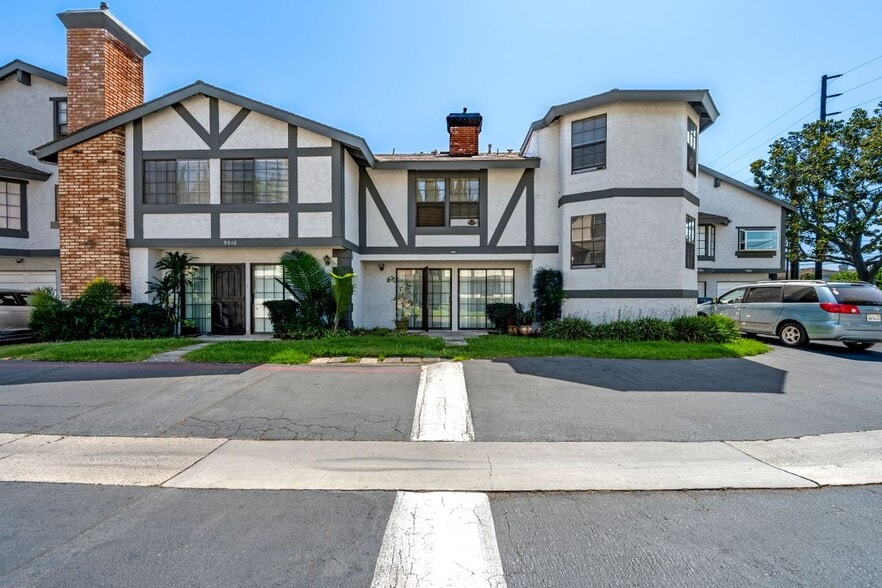 Primary Photo - 9006 Stacie Ln