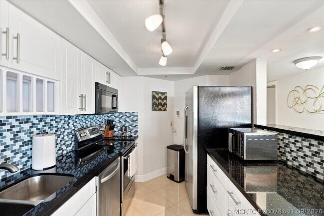 Building Photo - 300 Three Islands Boulevard