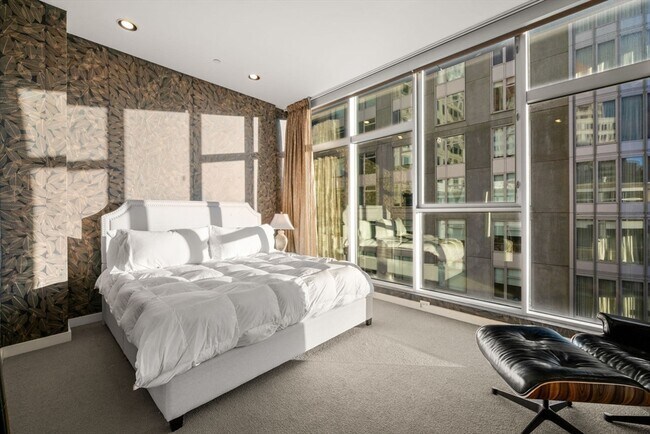 Building Photo - 88 Kingston St