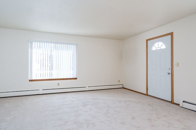 Interior Photo - Raven Court