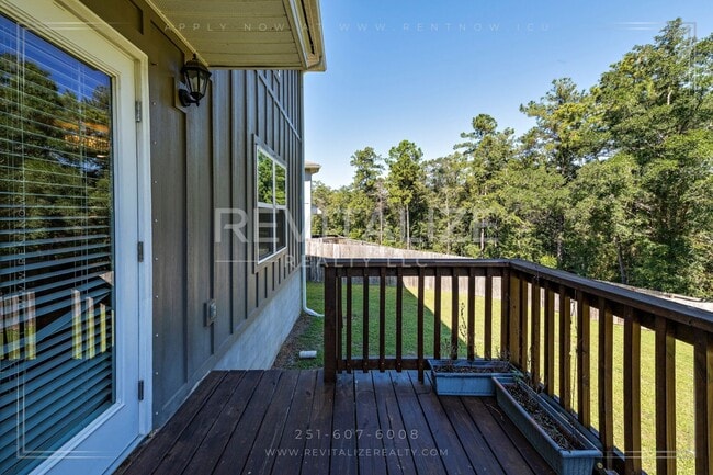 Building Photo - Stunning 2-Story House in Spanish Fort!