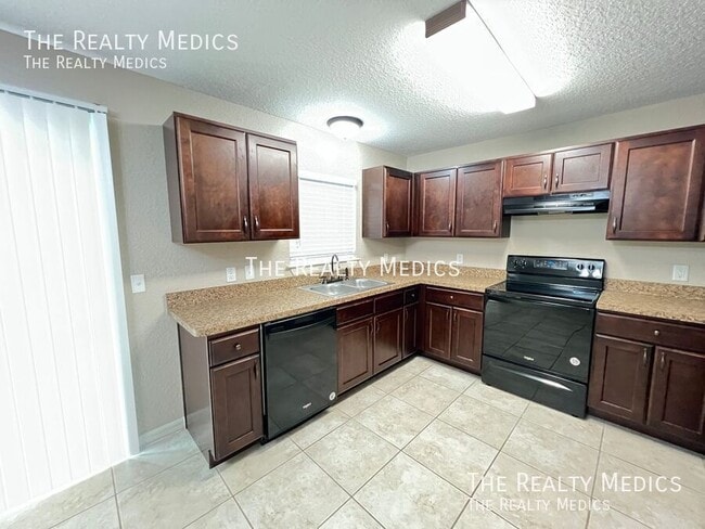 Building Photo - 83 Guava Pass