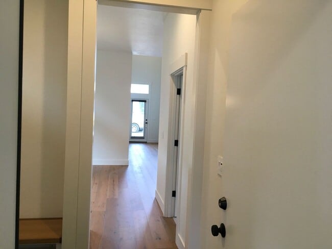 Building Photo - 145 W Heising Dr