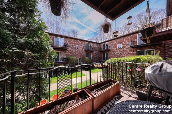 Building Photo - 33 Westgate Rd