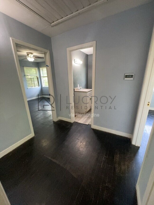 Building Photo - 1339 Maria Dr