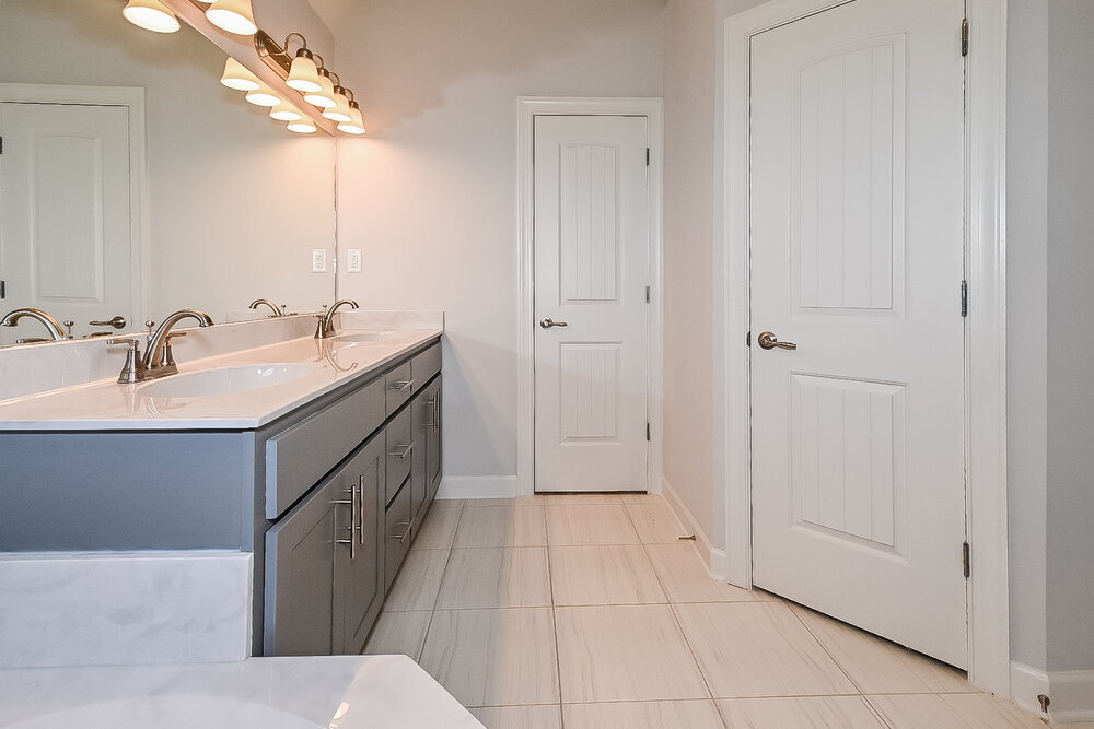 Building Photo - 5315 Holly Ridge Dr