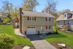 Building Photo - 21 Spindrift Dr