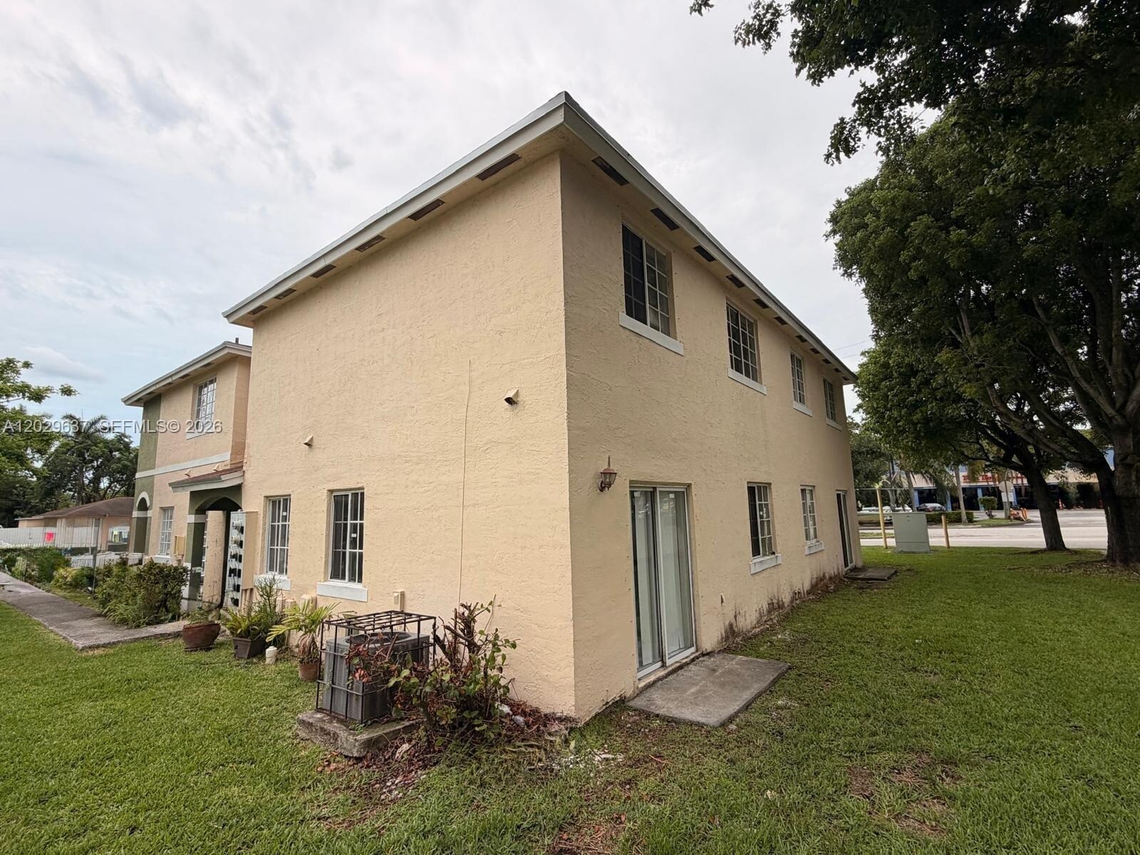 Building Photo - 18774 SW 100th Ave