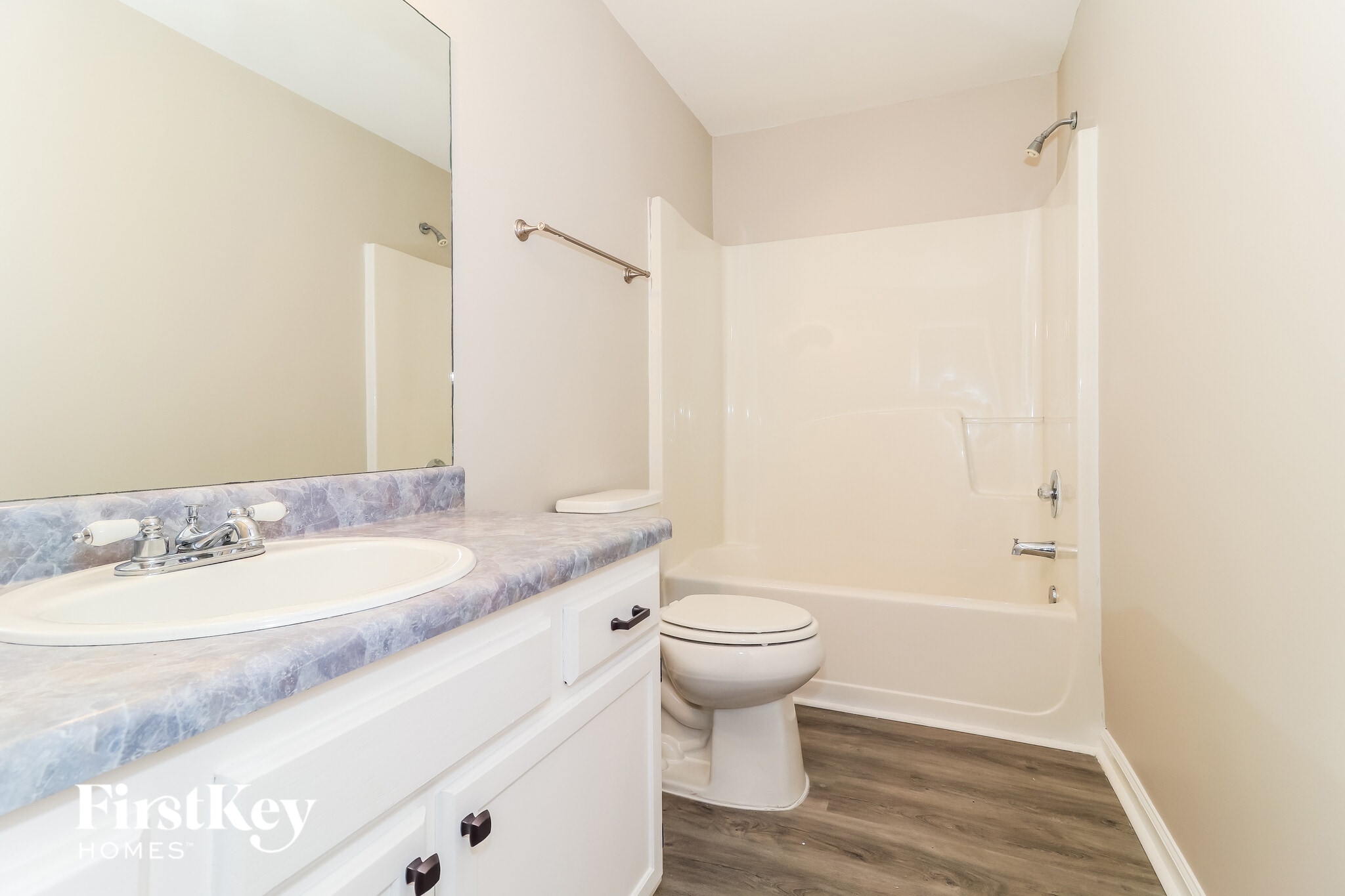 Building Photo - 197 Brentwood Dr