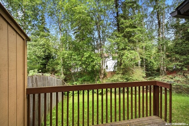Building Photo - 18625 S Lowrie Loop