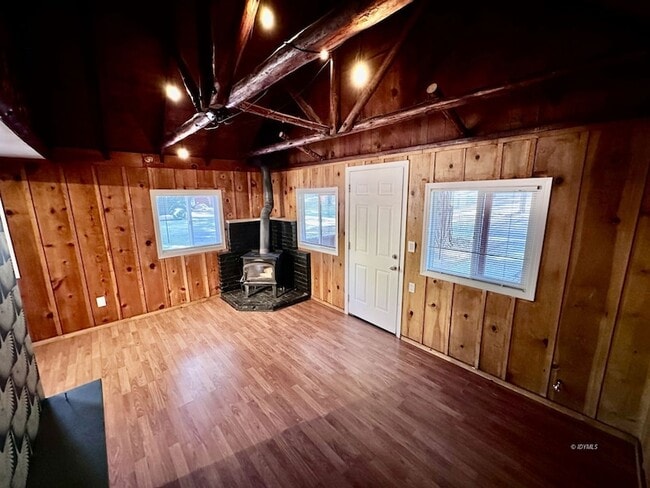 Building Photo - 54120 Pine Crest Ave