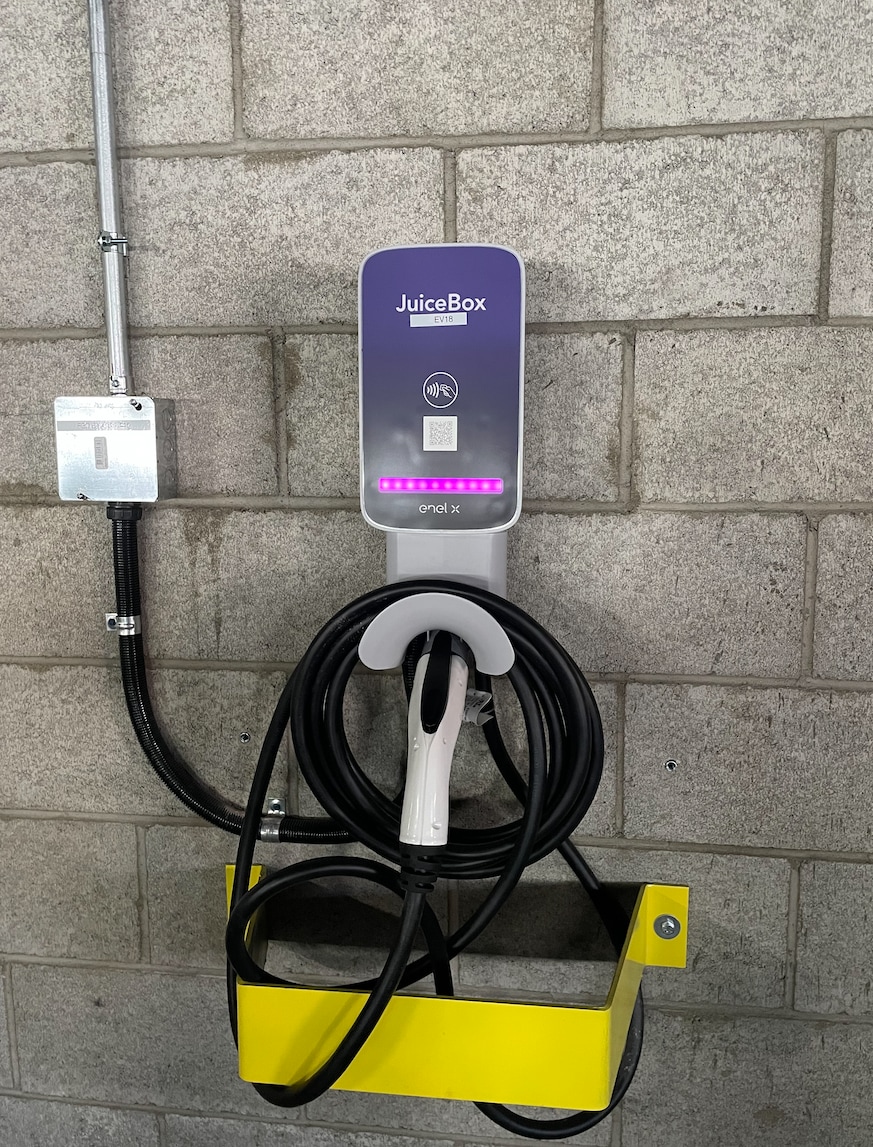 Charging Station - 5330 Satsuma Ave