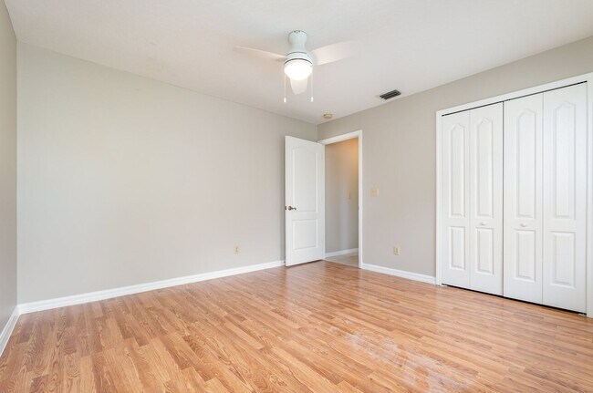 Building Photo - Great Location In NE Palm Bay!