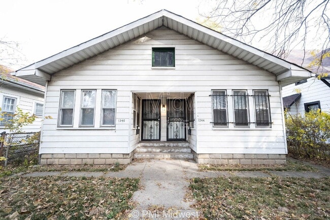 Primary Photo - 1344 Burdsal Pkwy