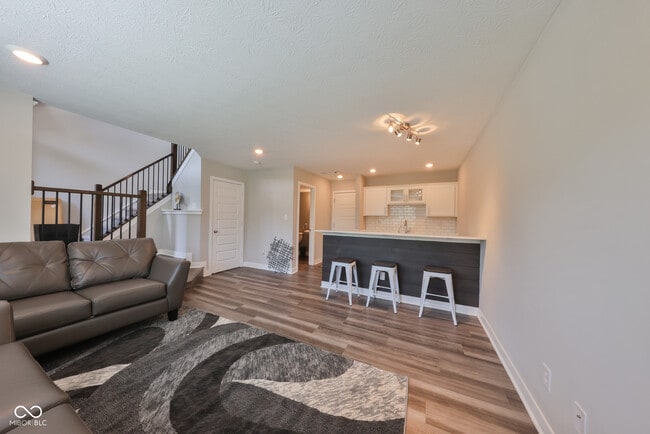 Building Photo - 13496 Erlen Dr