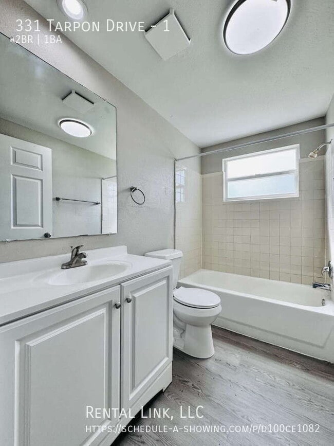 Building Photo - 331 Tarpon Dr