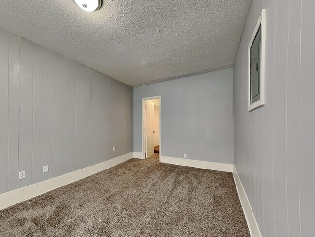 Building Photo - Heart of Garland Dream Home!