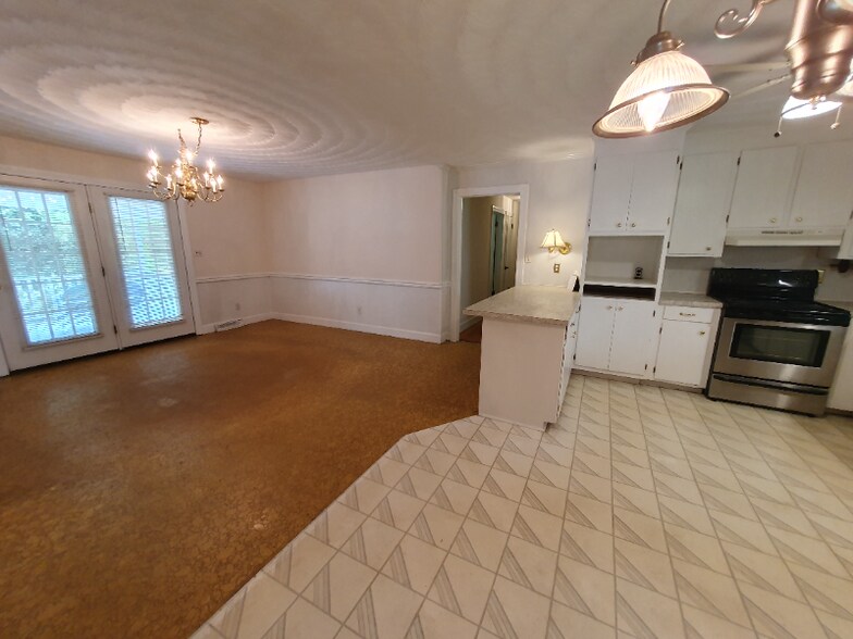 Building Photo - 1110 Compass Creek Dr