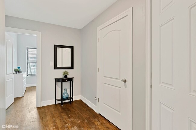 Building Photo - 414 E 44th St