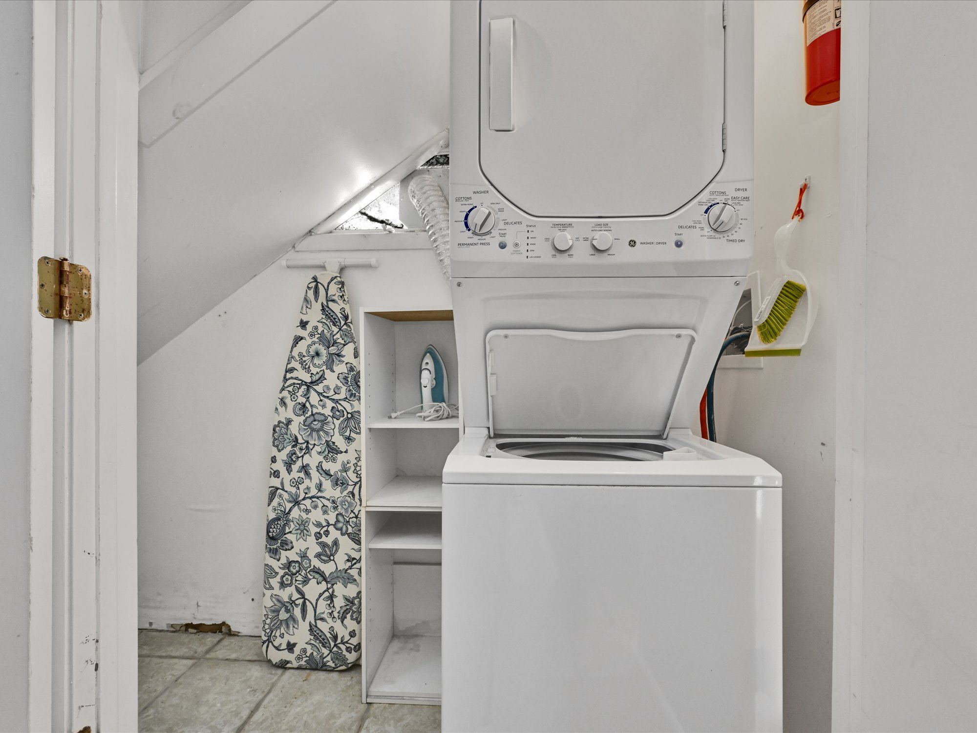 Building Photo - 20 Elm Ave