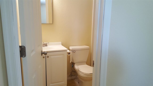 Building Photo - 890 Palo Verde Dr