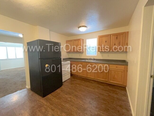 Building Photo - This property offers a NO DEPOSIT option a...