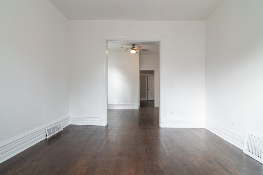 Dining Room 1 - 1714 N Whipple St