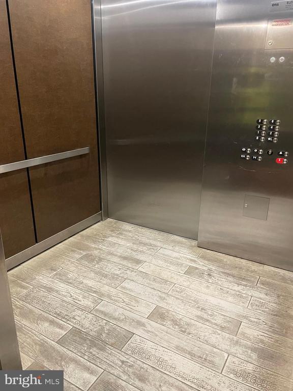 Building Photo - 505 Cooper St