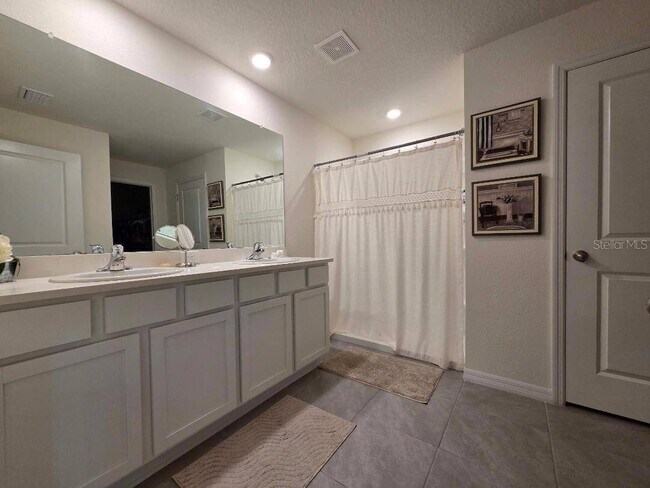 Building Photo - 4446 Bayridge Ct
