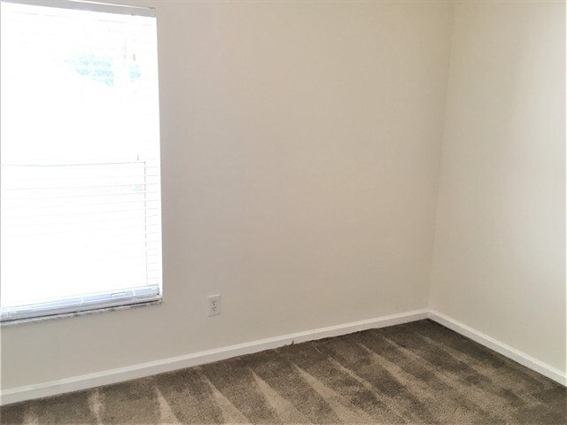 Building Photo - 12426 Tree Pointe Ct