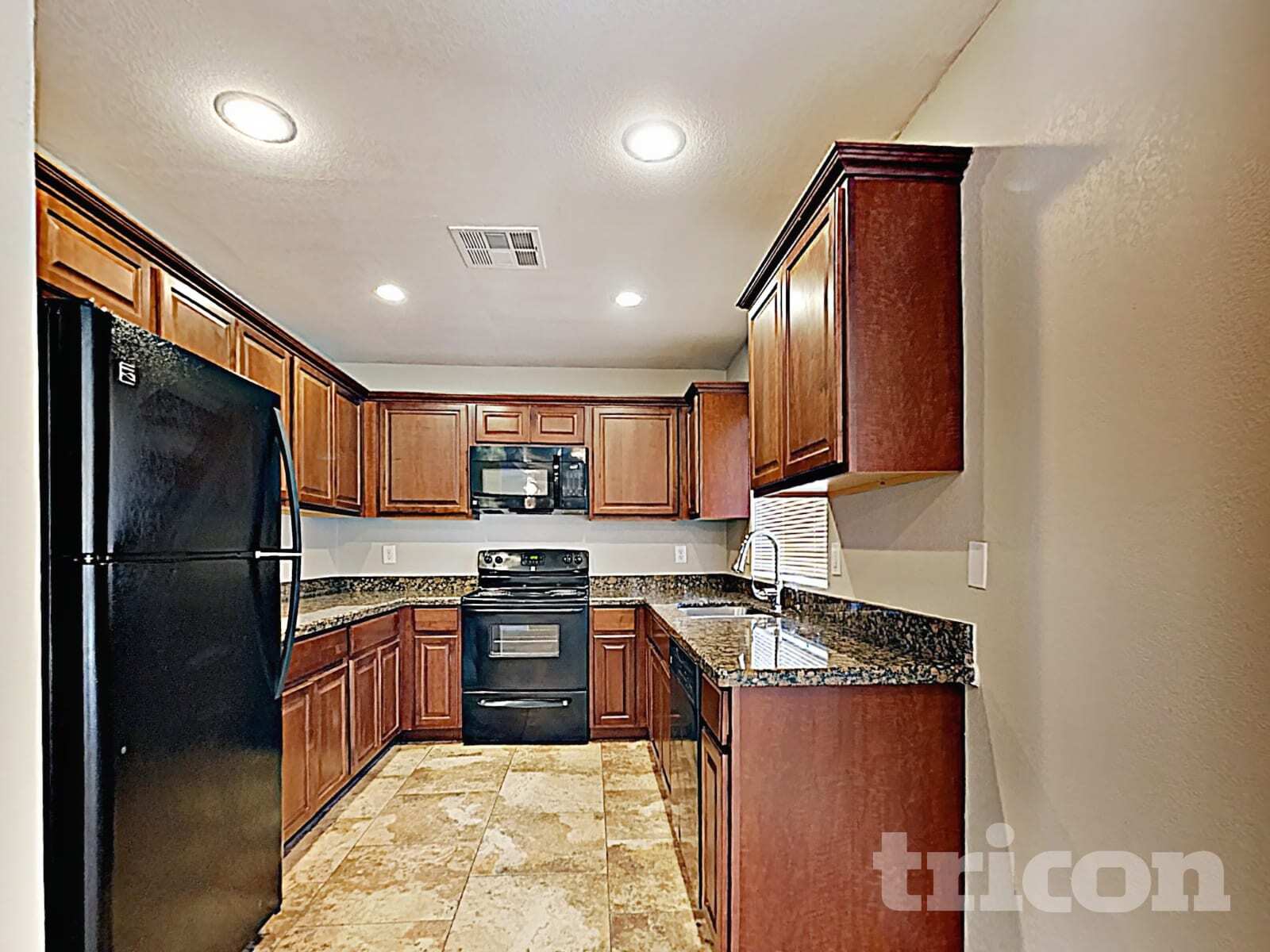 Building Photo - 6317 W Desert Hills Dr