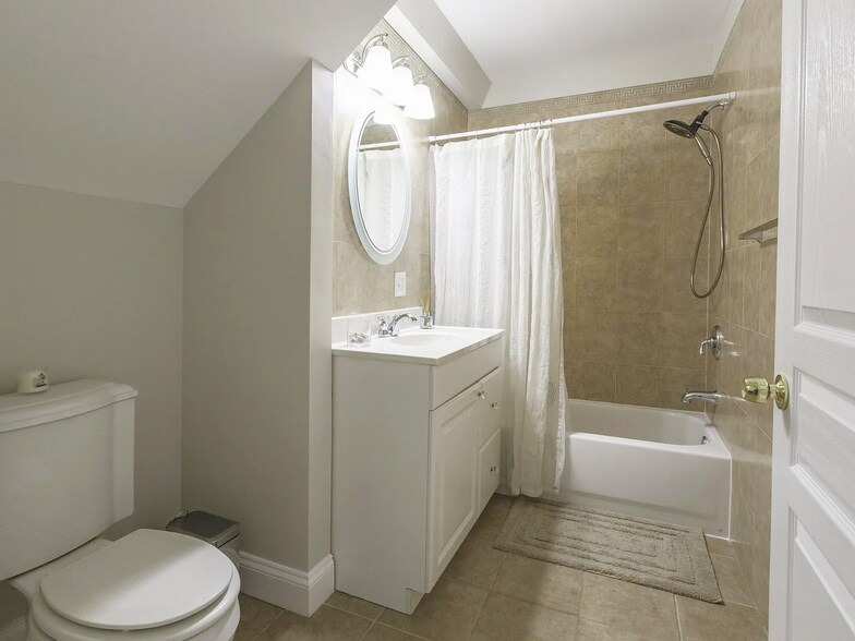 Building Photo - 415 3rd Ave