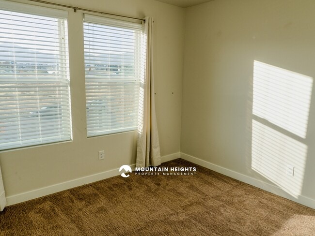 Building Photo - 11329 S Prosperity Rd