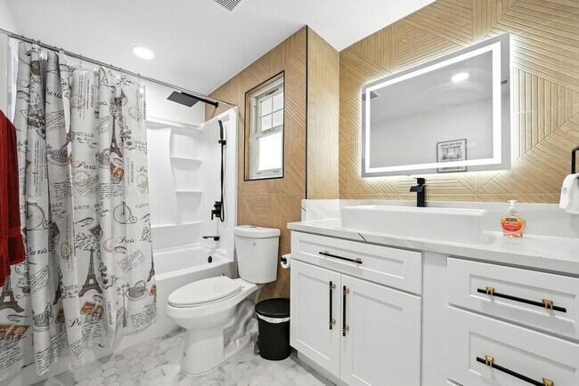 Building Photo - 12311 Witt Rd