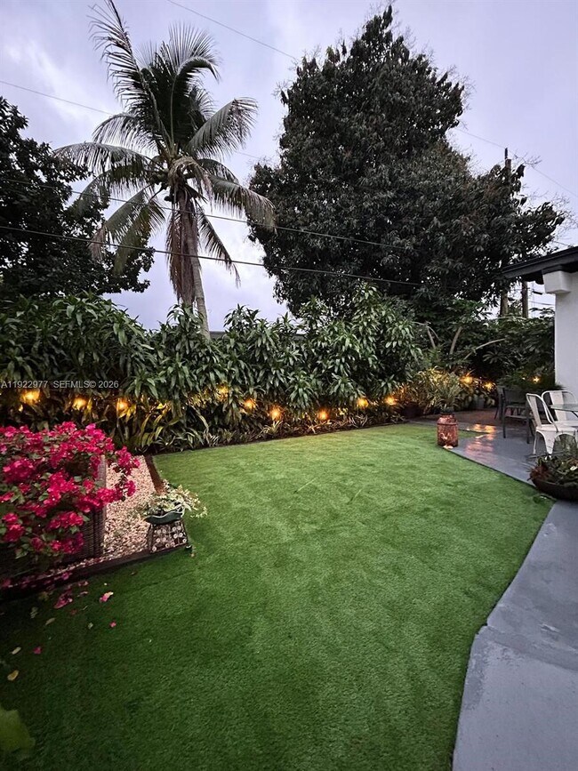 Building Photo - 270 NW 109th St