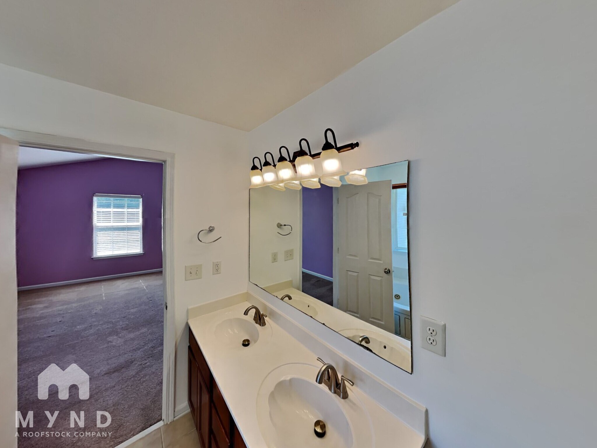 Building Photo - 15119 Oldcorn Ln