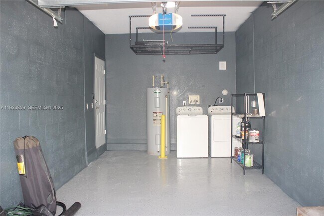 Building Photo - 3558 NW 29th Ct