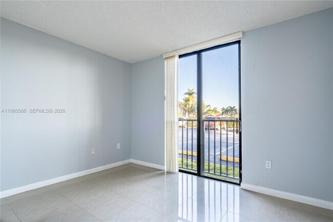 Building Photo - 6795 SW 132nd Ave