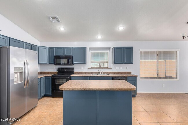 Building Photo - 45127 W Jack Rabbit Trail