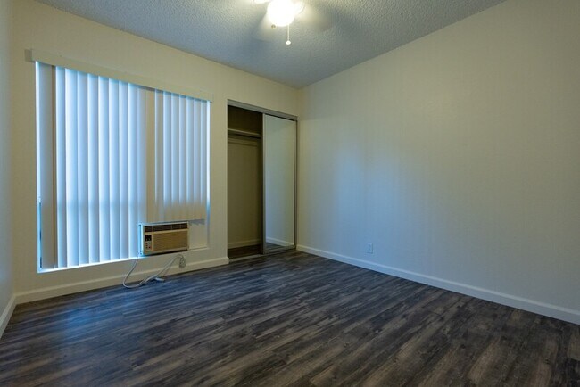 Building Photo - 91-1030-1030 Puamaeole St
