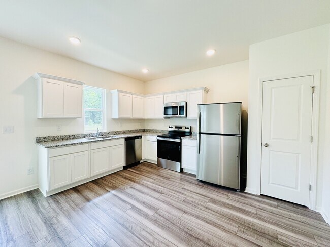 Building Photo - 623 Muster Fld Ct
