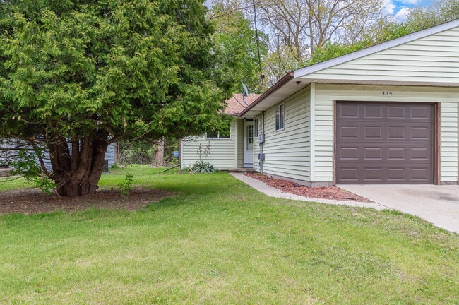 Primary Photo - 2- Bedroom Duplex- Only $1100/Month!