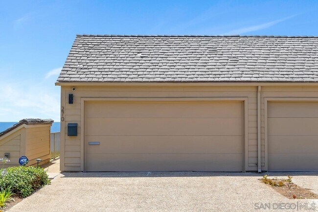 Building Photo - 270 Surfview Ct