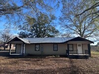 Building Photo - Remodeled 3 BDR / 2 BA Home, Small Town Living