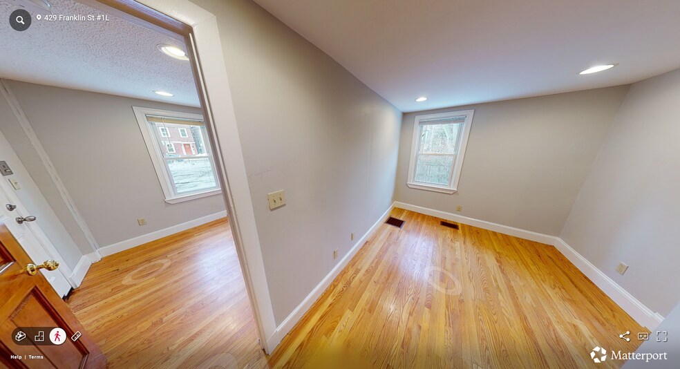 Building Photo - 441 Franklin St