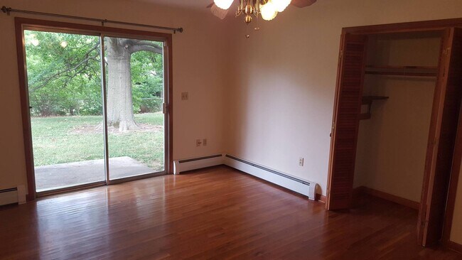 Building Photo - Updated 2 bd, 1.5 ba house, Parkade Sub., hardwoods, 5 min. from 70, fenced, avail now