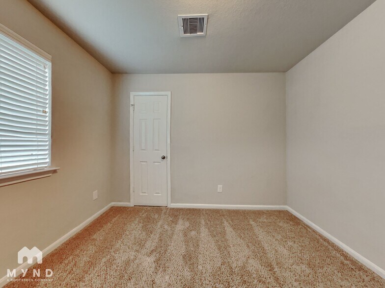 Building Photo - 4928 Stimson St